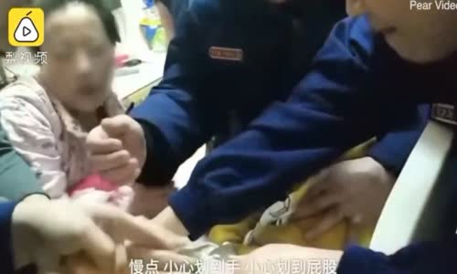 Klozete Sıkışan Ufaklık