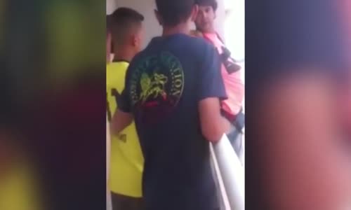 Paraşütle Evinin Balkonundan Atlayan Adam