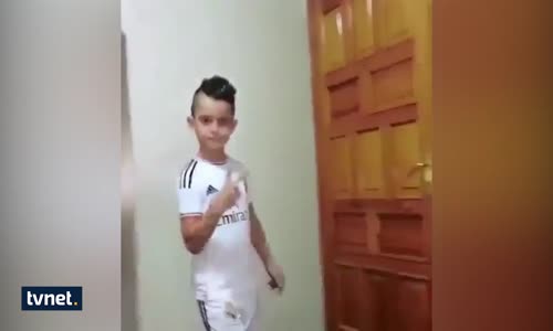 Küçük Ronaldo Yeteneğiyle Mest Etti