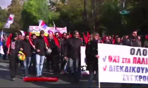 Yunanistan’da Hükümet Protestosu