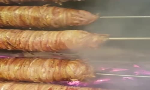 Bütün Kokoreci Yiyerek Birçok İnsanın Hayalini Gerçekleştiren Adam