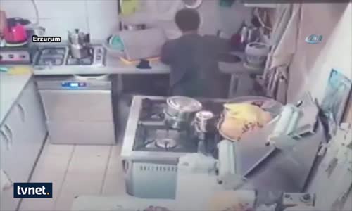 Düdüklü Tencere Böyle Patladı