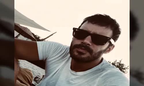 Gupse Özay Ve Barış Arduç Tatil'de