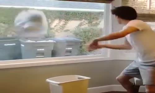 Sonunda Yeni Birşeyler Yapmış 