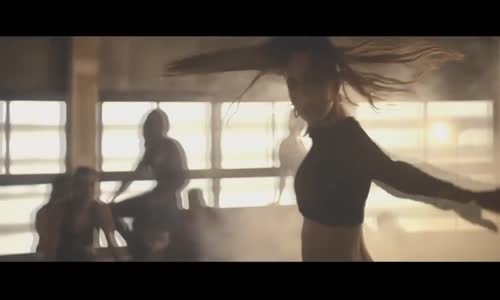 Yandel Ft. Gocho - Te Adoro 