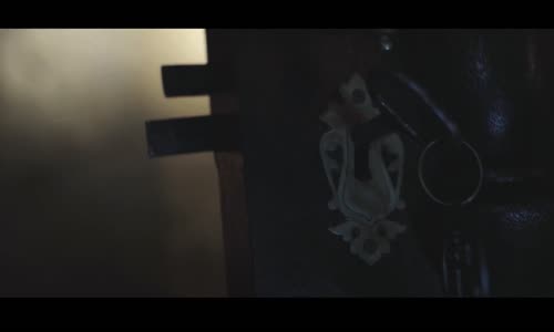 Hande Yener - Seviyorsun