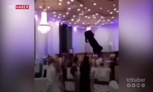 İslami Şartlara Uygun Defile