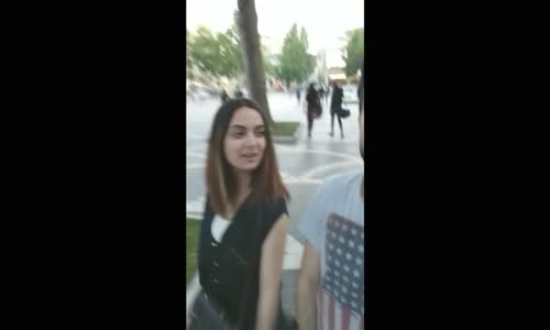 Bakü'de Amerikan Dublajı Yapan Gençler