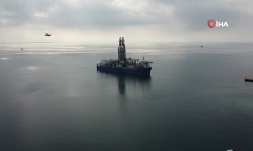 Türkiye'nin 4'üncü sondaj gemisi vatandaşları duygulandırdı 