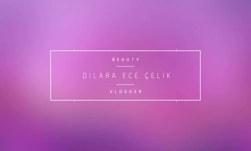 Basen Büyüten Krem Kullanan Kadın