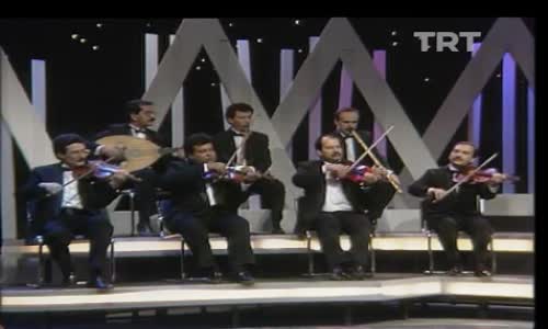 Muazzez Abacı-Dediler Zamanla Hep Azalırmış Sevgiler izle 