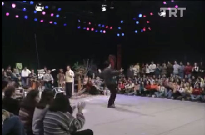 TRT Ankara Radyosu THM Gençlik Korosu-Saçı Burma Uzakta Durma 