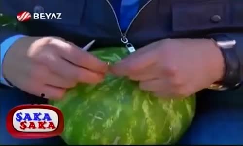 Karpuzcuya Altın Şakası - Mustafa Karadeniz