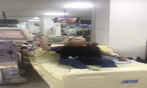 Büyük bir fedakârlıkla çalışan başta hekimlerimiz olmak üzere tüm sağlık çalışanları sizlere minnettarız iyi ki varsınız