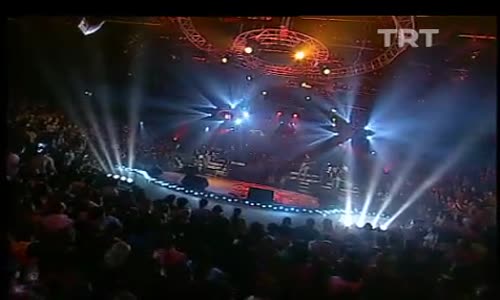 Kıraç-Taş Duvarlar izle