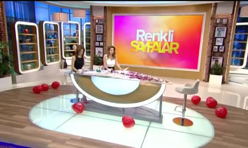 Mesut Özil Ve Amine Gülşe Aşkı Yeniden Alevlendi!!