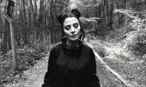 Özlem Akgüneş - Dünyanın En Uzun Cümlesi 