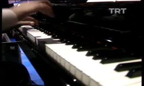 Erol Evgin-Biz Daha Ölmedik izle