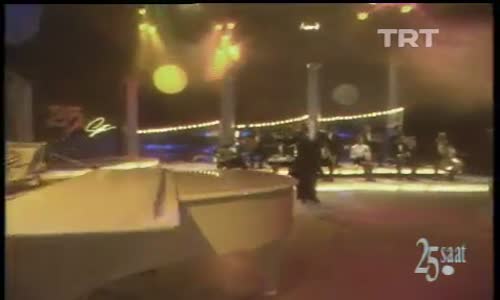 Müşerref Akay-Pembeleştir Dünyamı izle