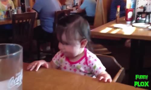 İlk kez Limon Yiyen Bebekler 2017 (HD) Komik Bebek Videoları