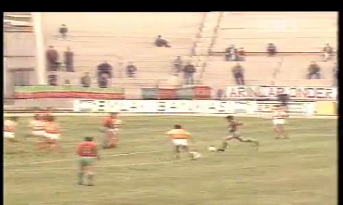 1988-1989 Sezonu Karşıyaka-Adanaspor Maç Özeti İzle