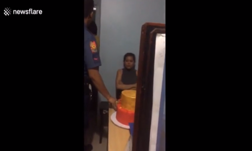 Sahte Düğün Pastasına Ağlayan Çinli Gelin