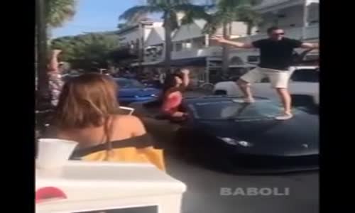 Gösteriş Yapayım Derken Lamborghini'nin Camını Kıran Adam 