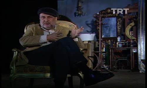 Bora Ayanoğlu'nun Sinema Hayatı izle