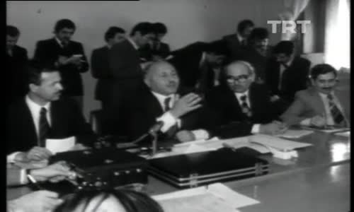Necmettin Erbakan'ın AP'nin Erken Seçim İsteğine Tepkisi izle