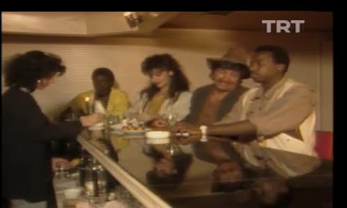 İzzet Altınmeşe - Avare 