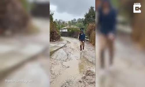 Yoldaki Çukurda Kaybolan Adam 