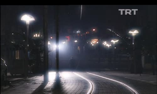 Bir Filmin Hikayesi 8.Bölüm İzle