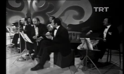 Emel Sayın-Leyla izle