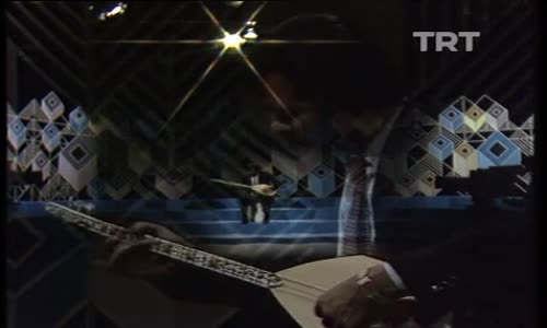 Arif Sağ-Şu Diyarı Gurbet Elde izle