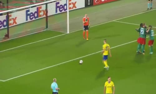 Beşiktaş'ın Eski Yıldızı 14 Dakikada Hat-Trick Yaptı