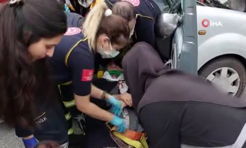 İftara giderken kaza yaptılar- 2 yaralı 