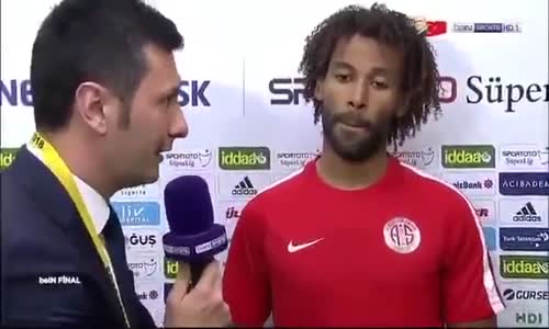 Türk Nazım Sangare'yi Yabancı Sanan Muhabir