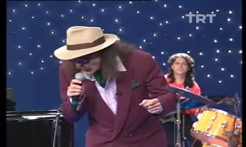 Cem Karaca-Çok Yorgunum izle