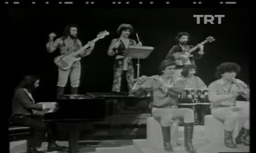 Barış Manço-Şehrazat izle