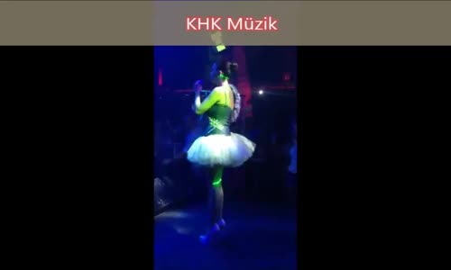 Merve Özbey Çak Bi Selam Canım Baksana Canlı Konser 