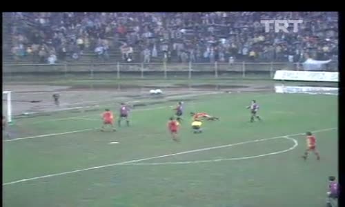 1986-1987 Sezonu Zonguldakspor-Galatasaray Maç Özeti İzle
