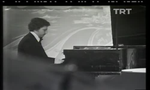 Salim Dündar-Una Mentira Piadosa