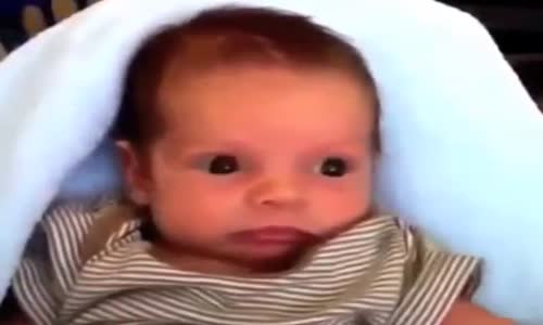 Kendi Osuruğundan Korkan Bebek