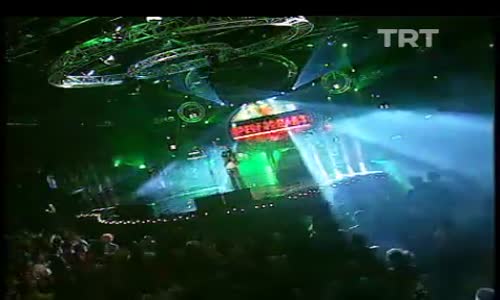 Özlem Tekin-Aşka Dair 