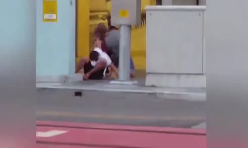 Kadını Tutmaya Çalışırken Başlarına Gelmeyen Kalmadı