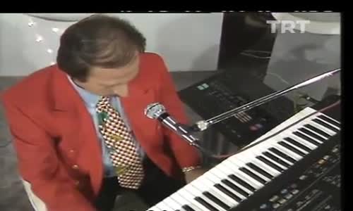 Hüner Coşkuner-Unutturamaz Seni Hiçbir Şey izle