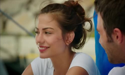 Çilek Kokusu 3. Bölüm  Sana Dönüp Bakmam Bile