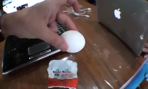 Babadan Kinder Sürpriz Yumurta Şakası