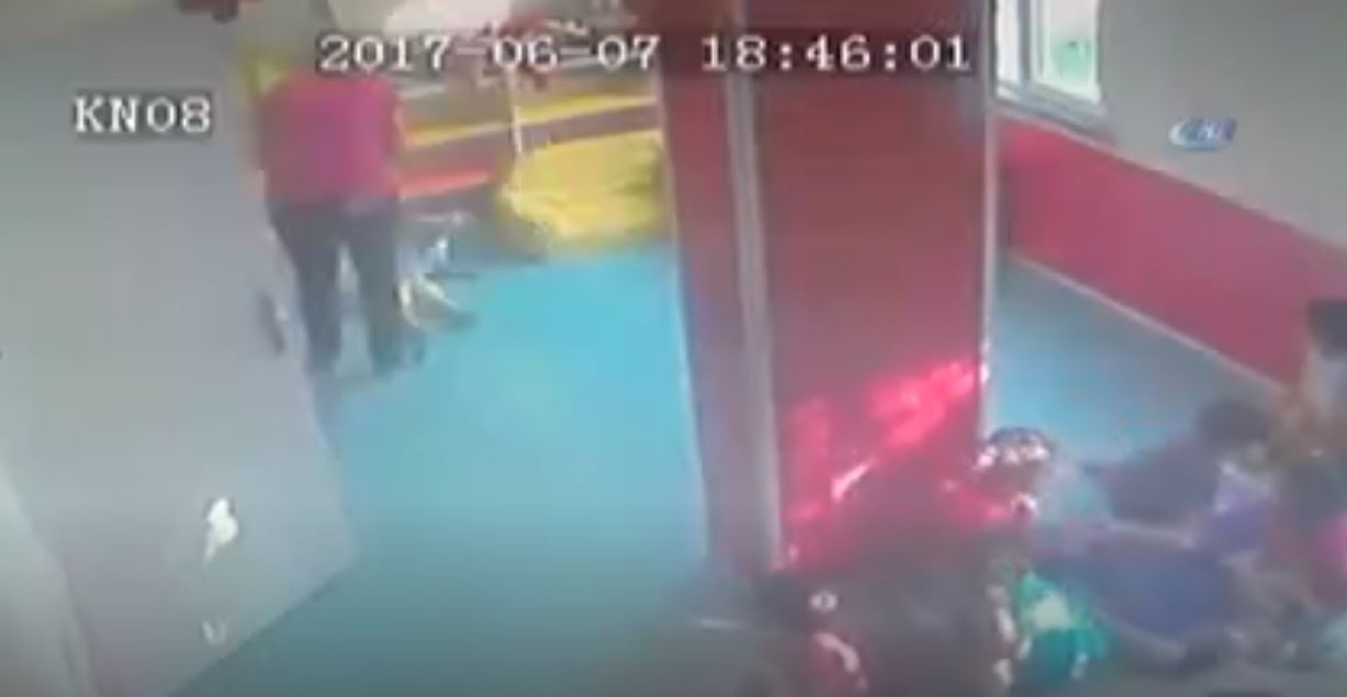 2 Yaşındaki Çocuk Kreşte Böyle Darp Edildi