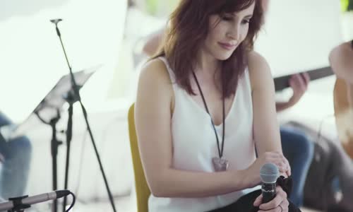 Funda Arar - Armağansın (Akustik)